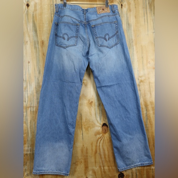 Rocawear Light Wash Relaxed Fit Vintage Jeans Men's Size 36x34 - Picture 2 of 7